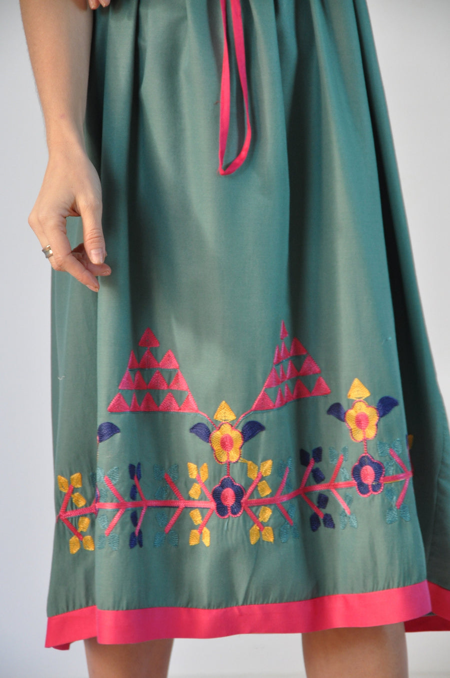 Green cotton Tunic embroidered kaftan dress, Boho embroidery tunic dress, Green Summer tunic, beach tunic, resorts tunic, Gypsy dress