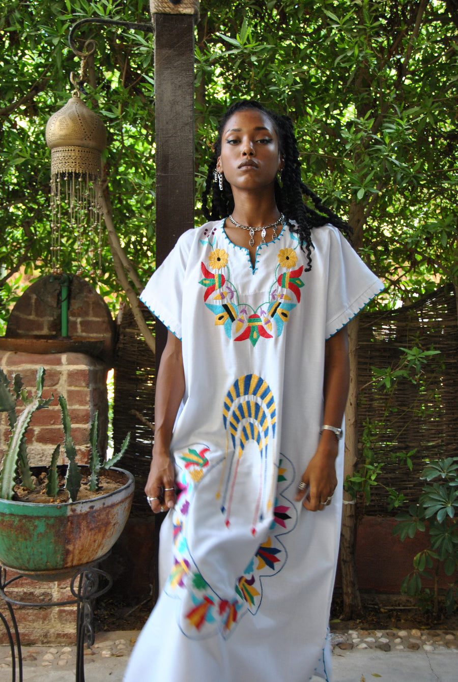 Hand embroidered white caftan, vacation caftan, summer caftan, Summer, beach caftan, resorts caftan, colorful, eccentric caftans, size XL