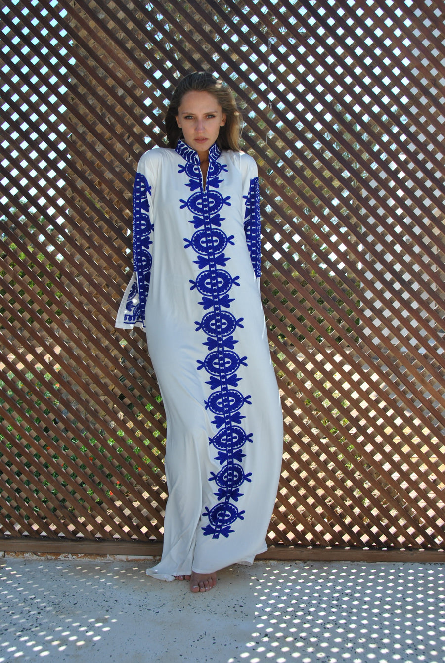 Elegant white embroidered kaftan dress, Cotton caftan max dress, Long sleeve caftan, Chic embroidered caftan, High quality Egyptian cotton