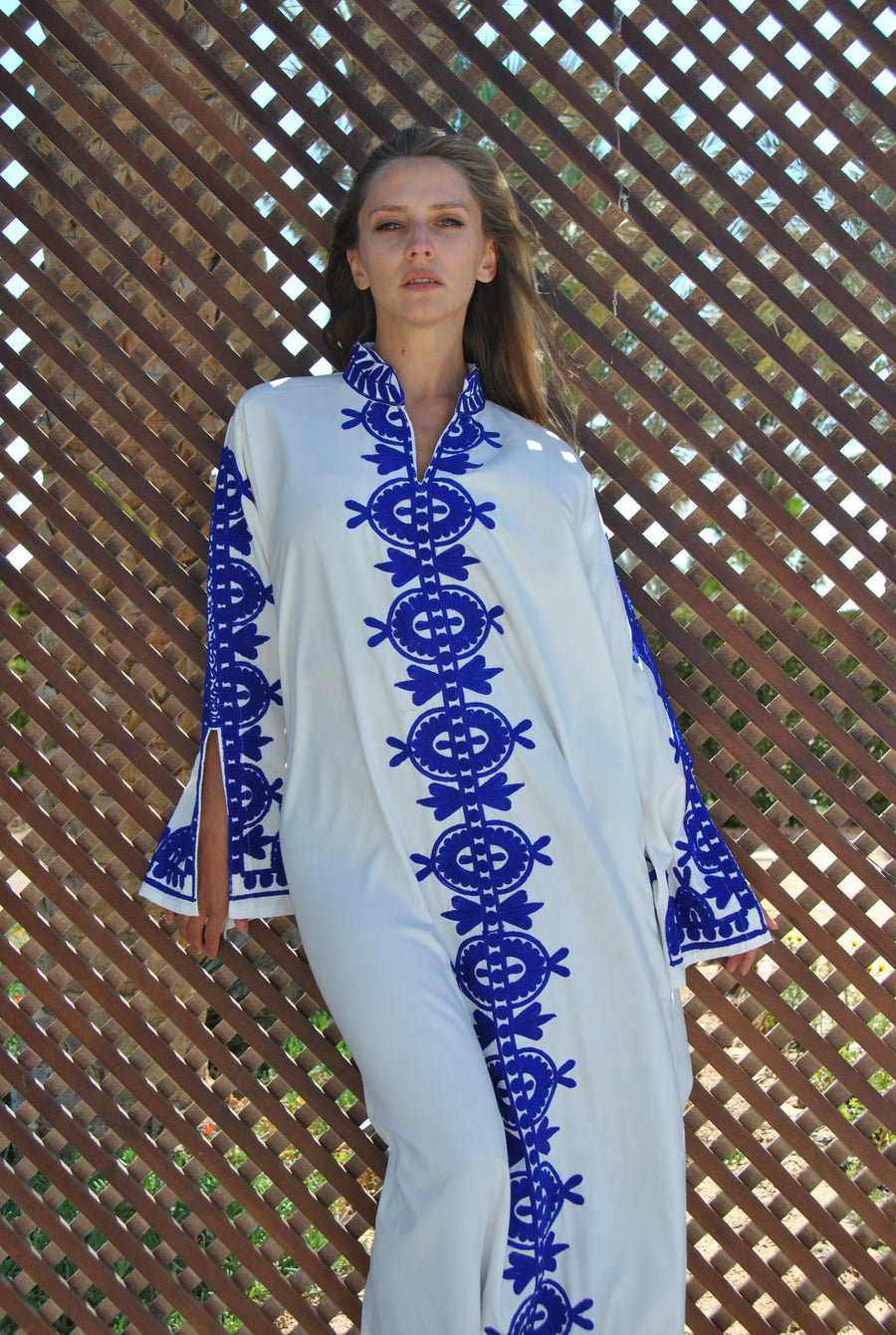 Elegant white embroidered kaftan dress, Cotton caftan max dress, Long sleeve caftan, Chic embroidered caftan, High quality Egyptian cotton