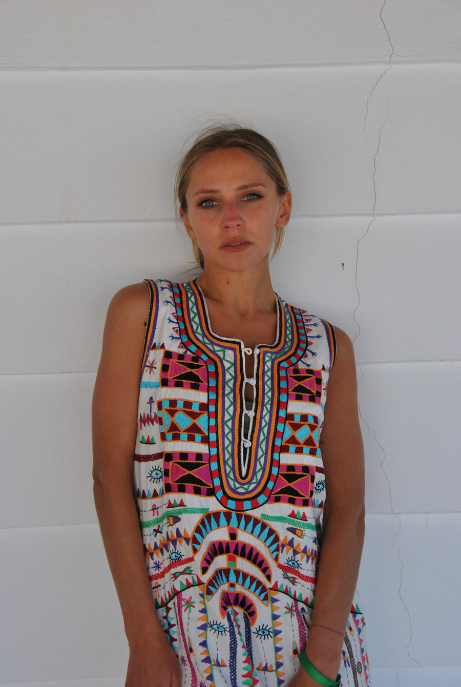 White siwa hand embroidered Kaftan dress, Egyptian cotton summer caftan, Resorts Caftan dress, colorful boho caftan, Cotton caftan dress