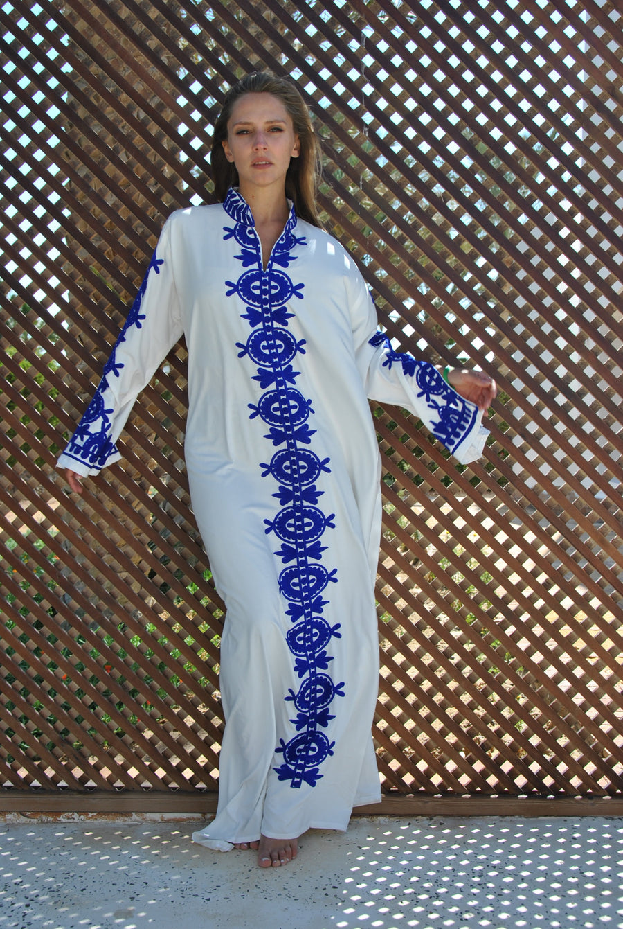 Elegant white embroidered kaftan dress, Cotton caftan max dress, Long sleeve caftan, Chic embroidered caftan, High quality Egyptian cotton