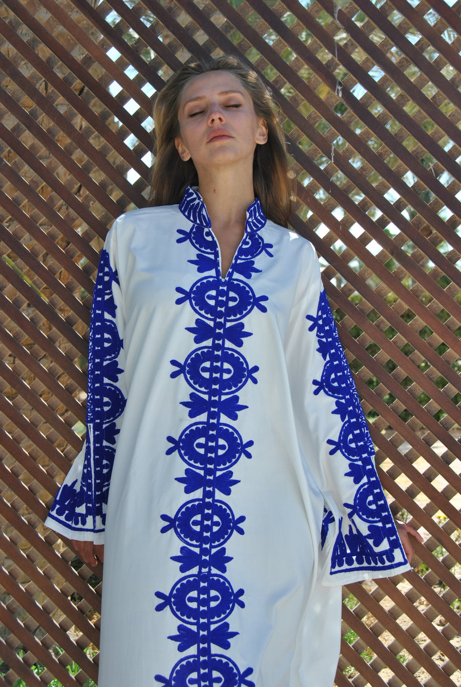 Elegant white embroidered kaftan dress, Cotton caftan max dress, Long sleeve caftan, Chic embroidered caftan, High quality Egyptian cotton