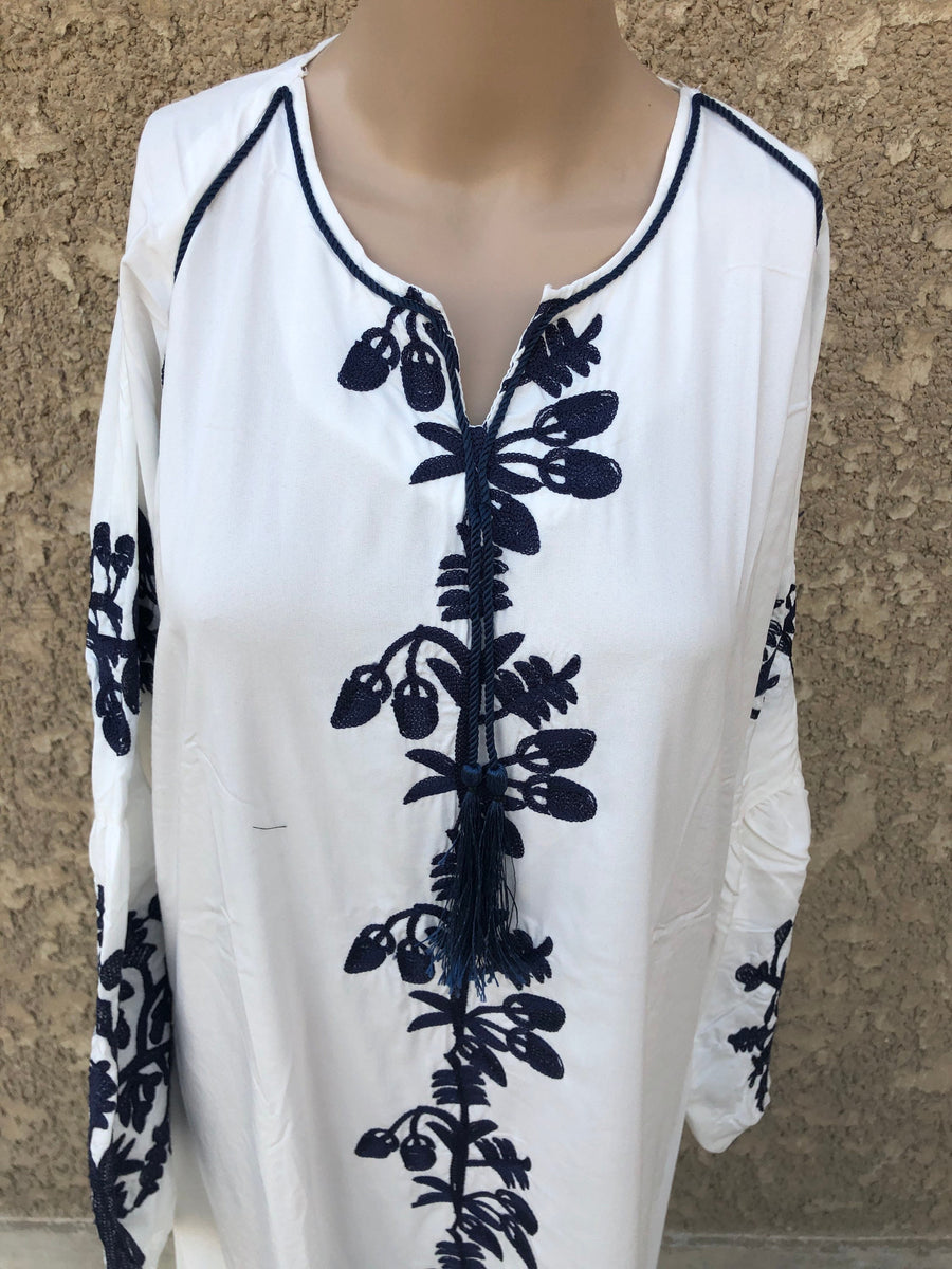 White embroidered cotton Caftan, ,caftans for women, Kaftan maxi, embroidered Caftan dress, Caftan maxi dress, Caftans for women, Caftans