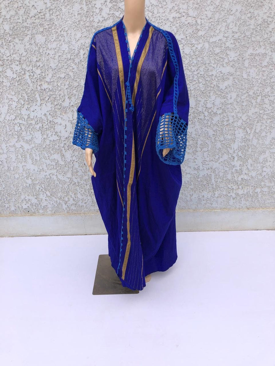 Vintage Black Gypsy Abaya, Hand loomed Kimono, Wool Abaya, Wool kimono, Oriental Kimono, Handmade abaya, Embroidered Abaya, Dressy Kimono