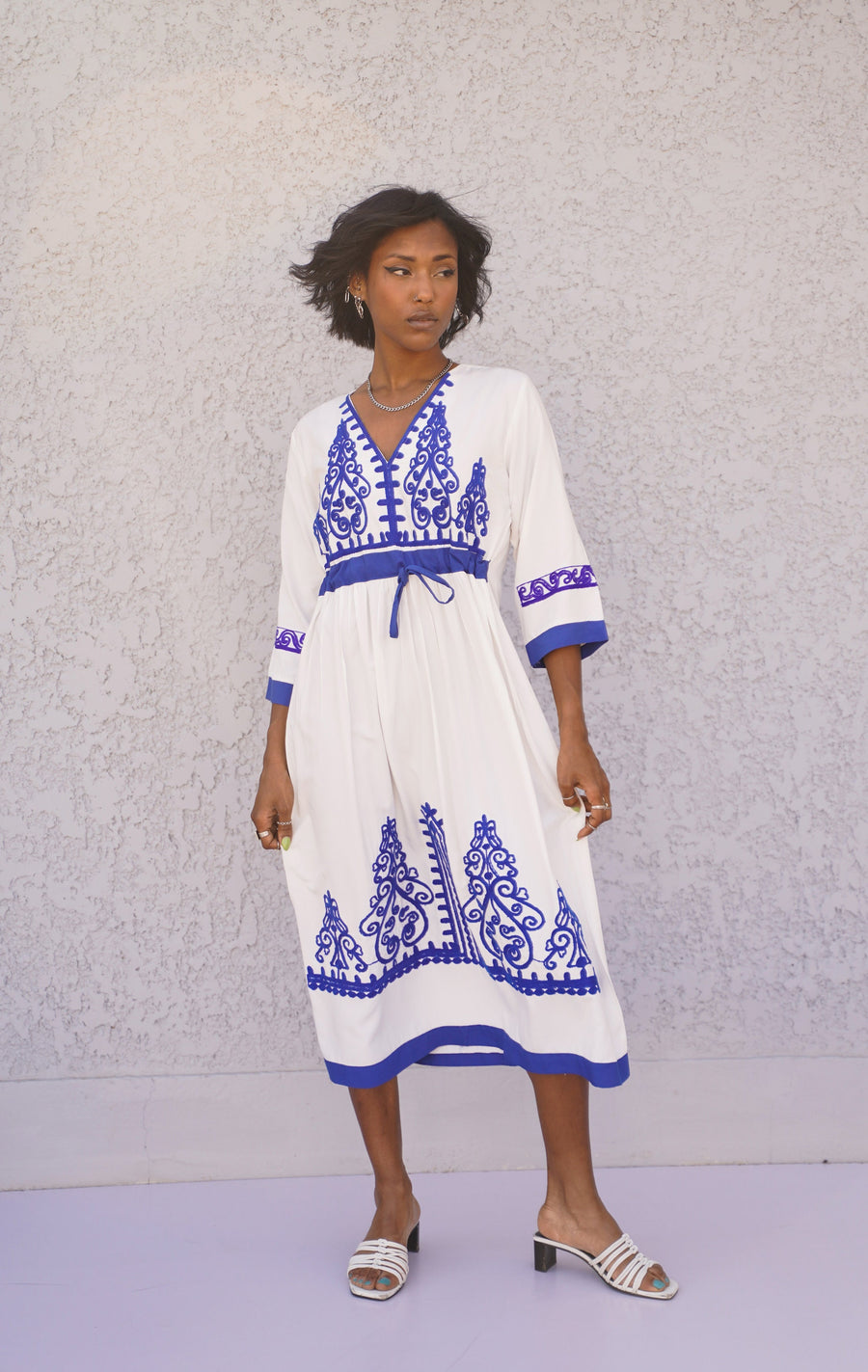 White Tunic embroidered kaftan, Bohemian embroidery tunic dress, embro Gipci White Tunic embroidered kaftan, Bohemian embroidery tunic dress, embro Gipci