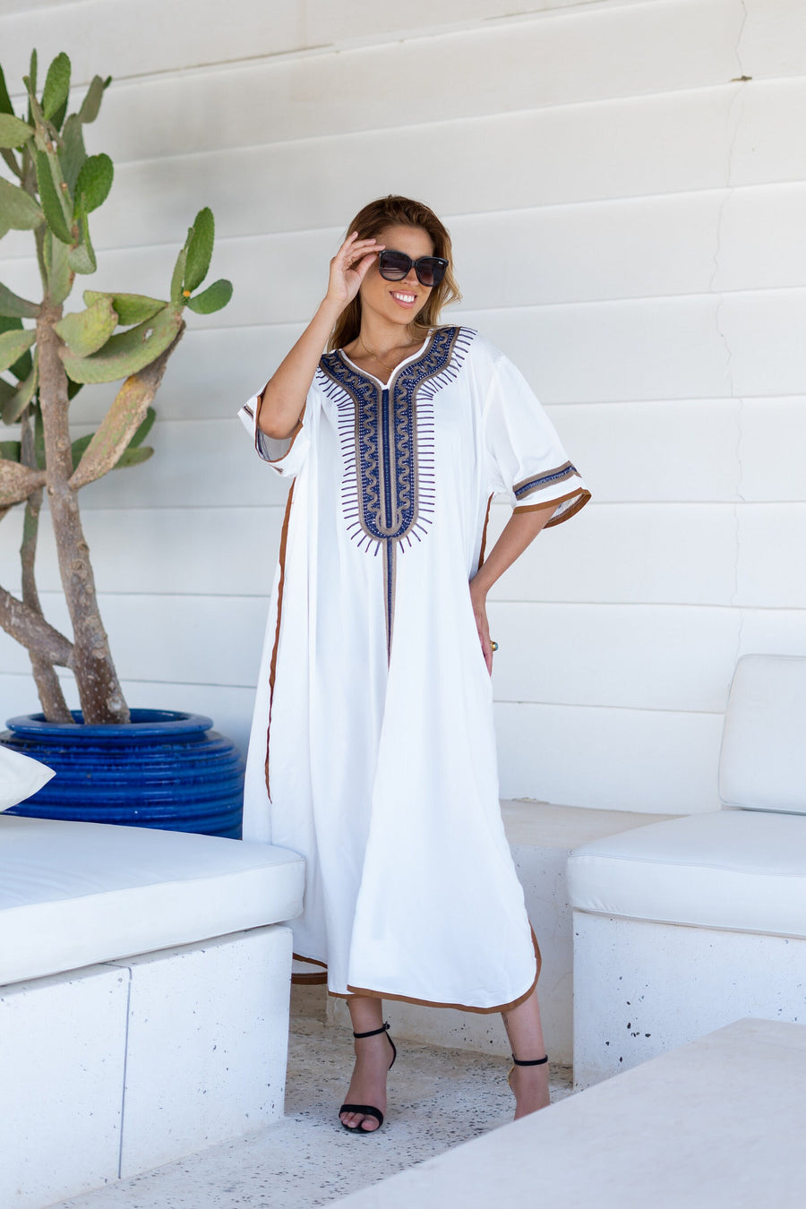 Chic White embroidered cotton Caftan, caftans for women, Kaftans, embroidered Caftan dress, Caftan maxi dress, Caftans for women, Caftans