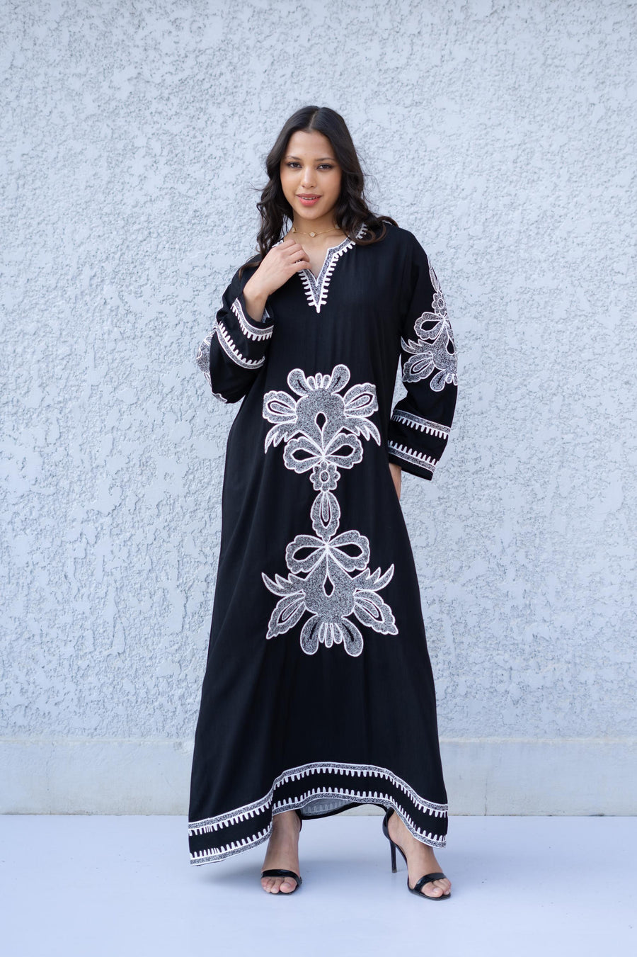 Luxurious black embroidered caftan, linen summer caftan, chic caftan, Summer Kaftan, Caftans for women, caftans for women