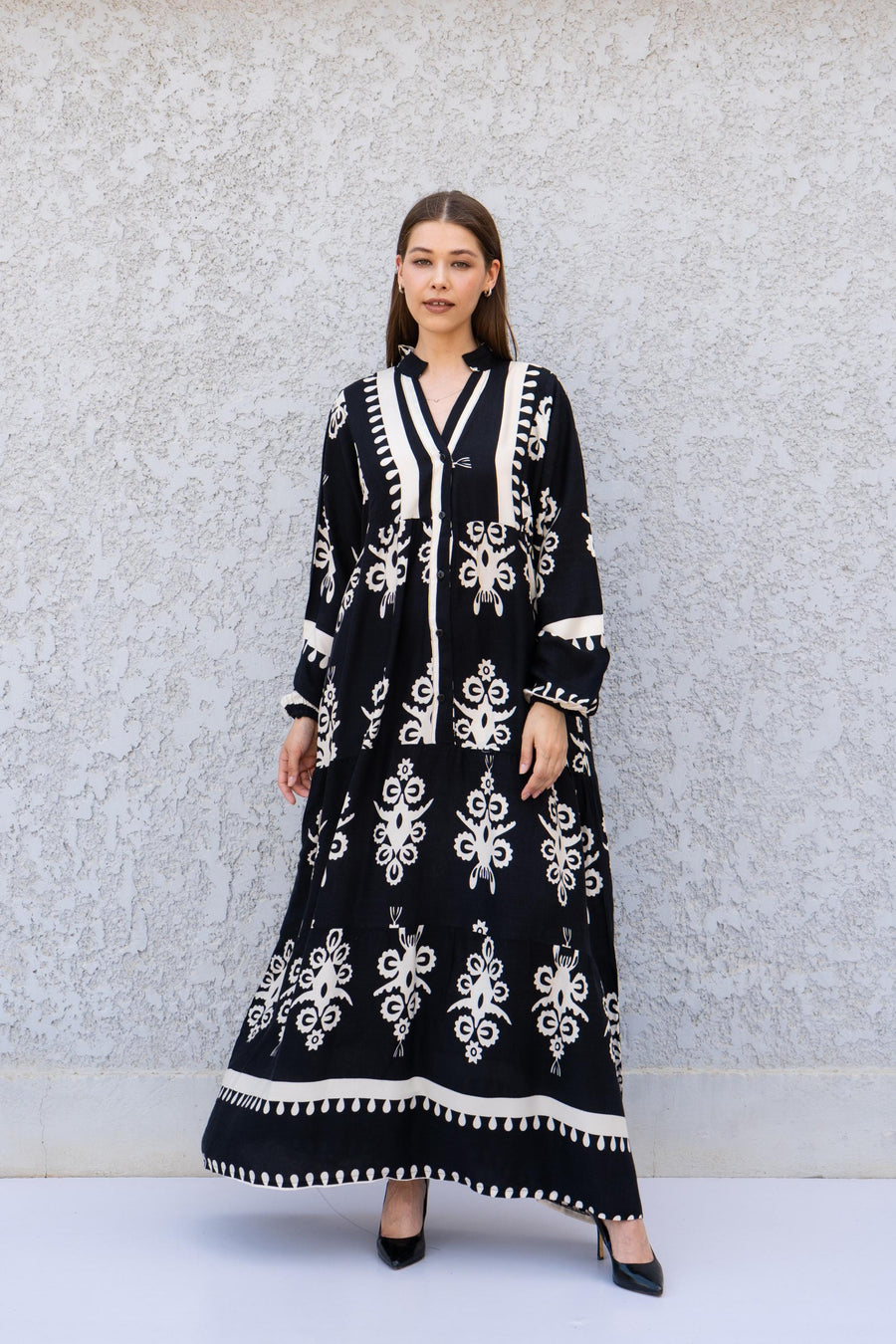 Black Viscose Kaftan Dress with Buttons – Embroidered Caftan for Women – Long Sleeve Maxi Dress – Boho Everyday Wear – Flowy Caftans