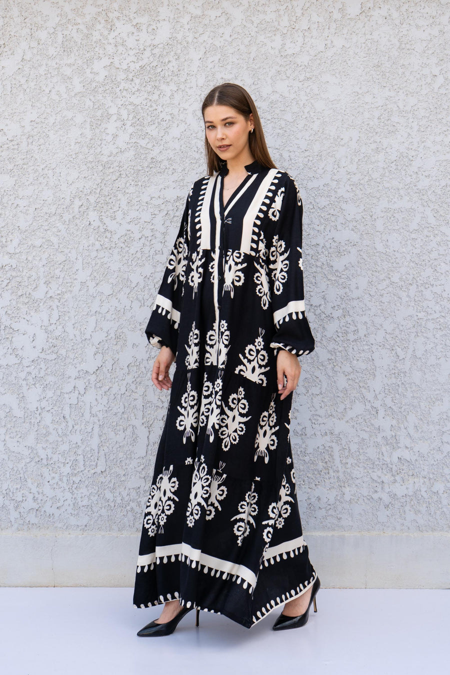 Black Viscose Kaftan Dress with Buttons – Embroidered Caftan for Women – Long Sleeve Maxi Dress – Boho Everyday Wear – Flowy Caftans