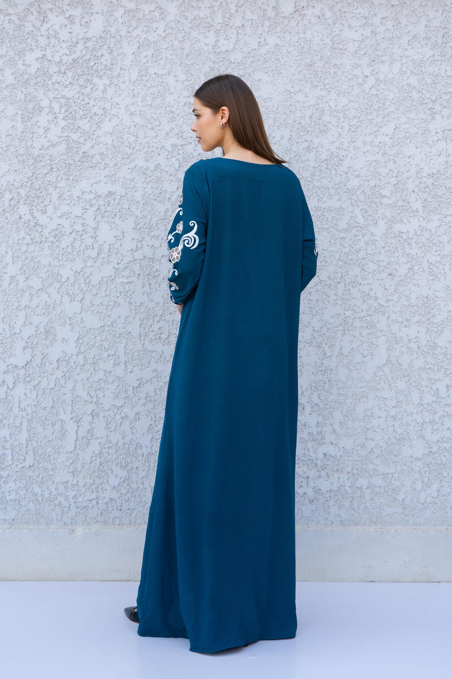 Teal Embroidered Kaftan Dress – Linen-Look Caftan for Women – Long Sleeve Maxi Dress – Lightweight Boho Style – Elegant Moroccan Dress