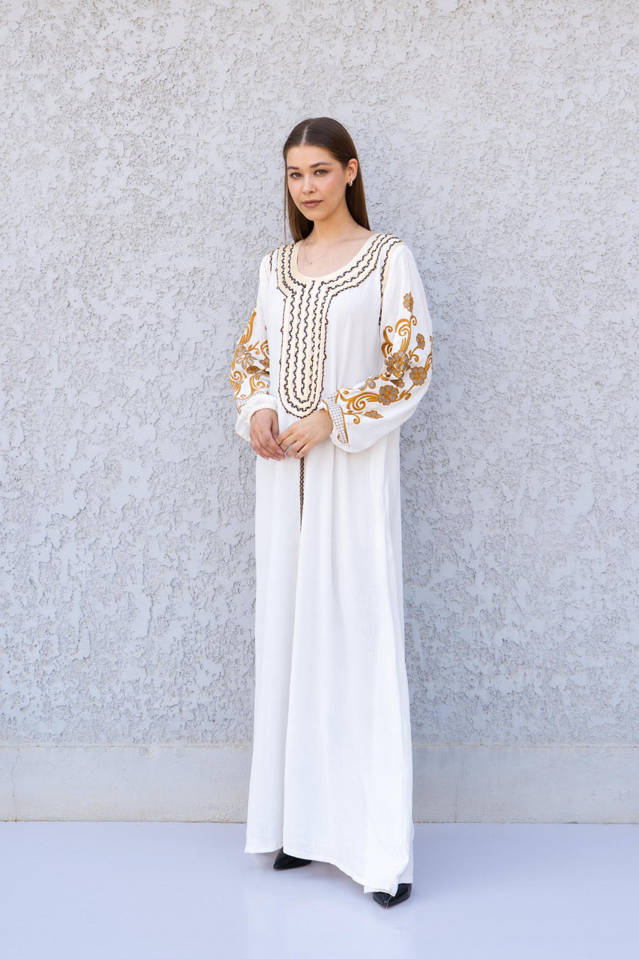 Wedding White Embroidered Kaftan Dress – Linen-Look Caftan for Women – Long Sleeve Maxi Dress – Lightweight Boho Style – Elegant Caftan