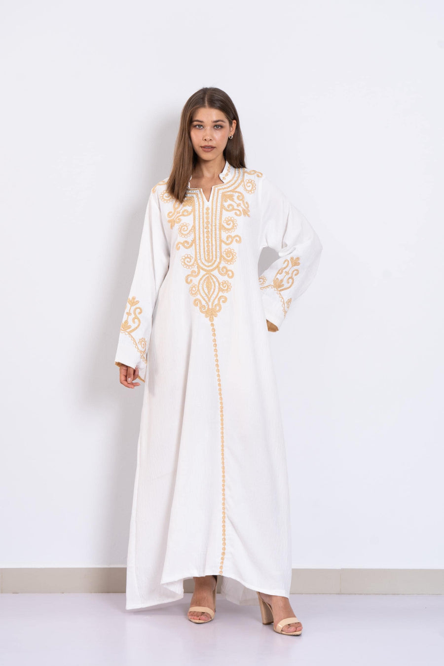 White Hand Embroidered Kaftan Dress – Crystal Embellished Caftan for Women – Long Sleeve Caftan – Elegant Moroccan Style Caftan