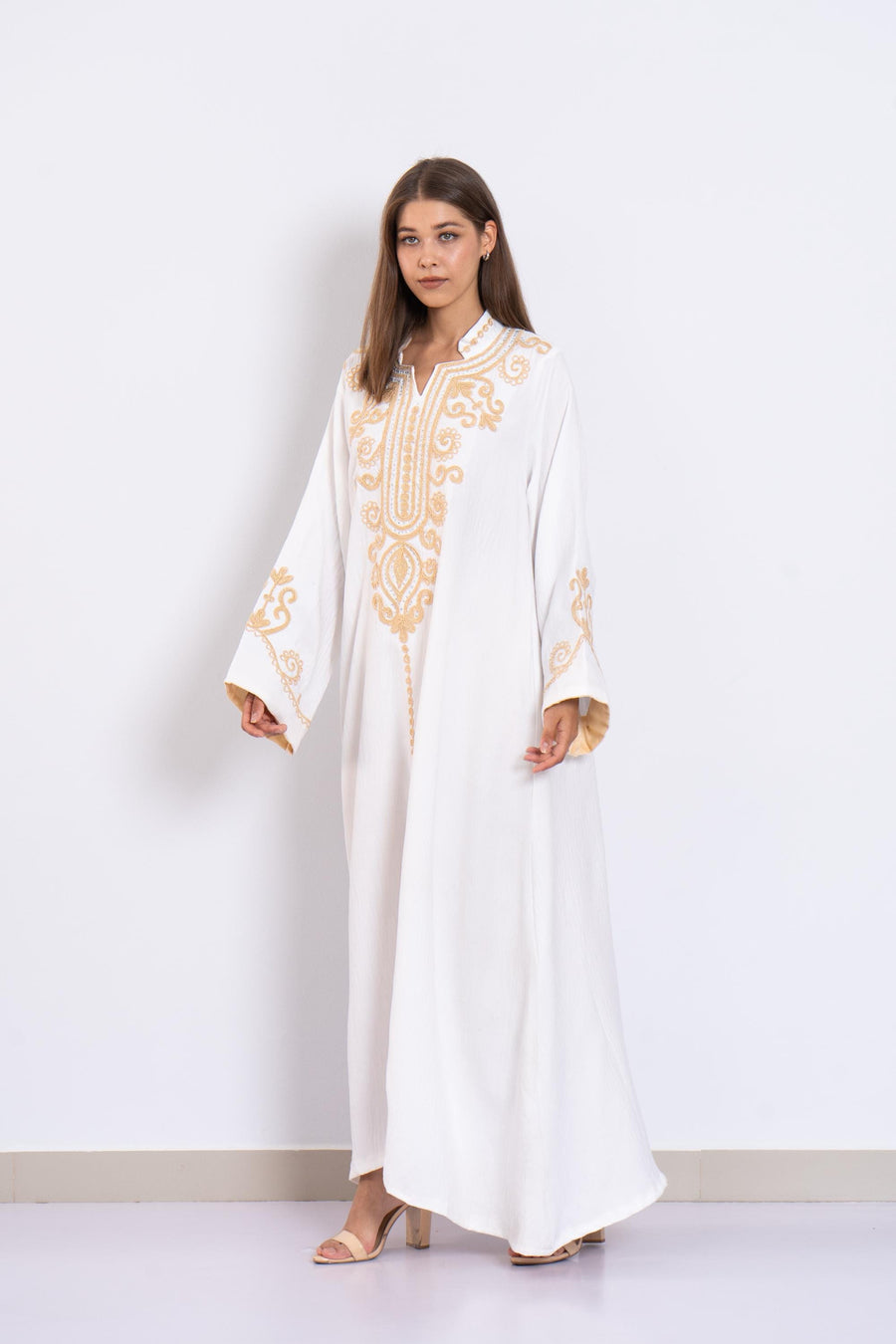 White Hand Embroidered Kaftan Dress – Crystal Embellished Caftan for Women – Long Sleeve Caftan – Elegant Moroccan Style Caftan