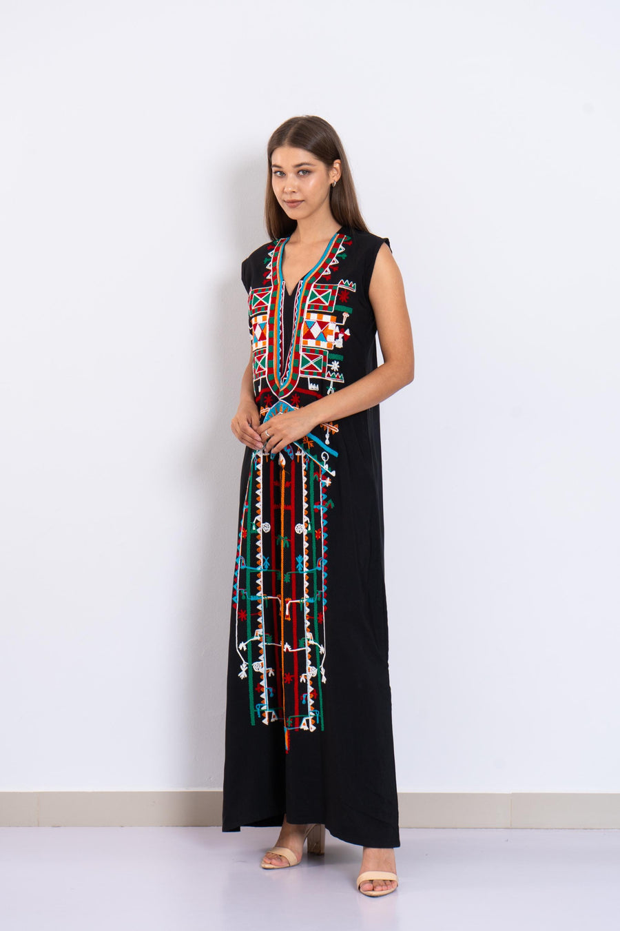 Bohemian black sleeveless Siwa embroidered caftan, embroidered Caftan dress, Caftan maxi dress, Caftans for women, Cotton caftans summer