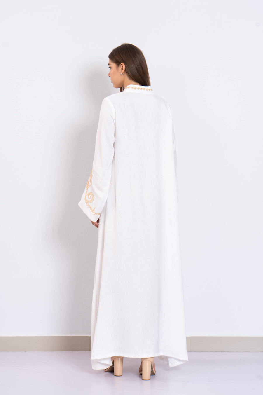 White Hand Embroidered Kaftan Dress – Crystal Embellished Caftan for Women – Long Sleeve Caftan – Elegant Moroccan Style Caftan