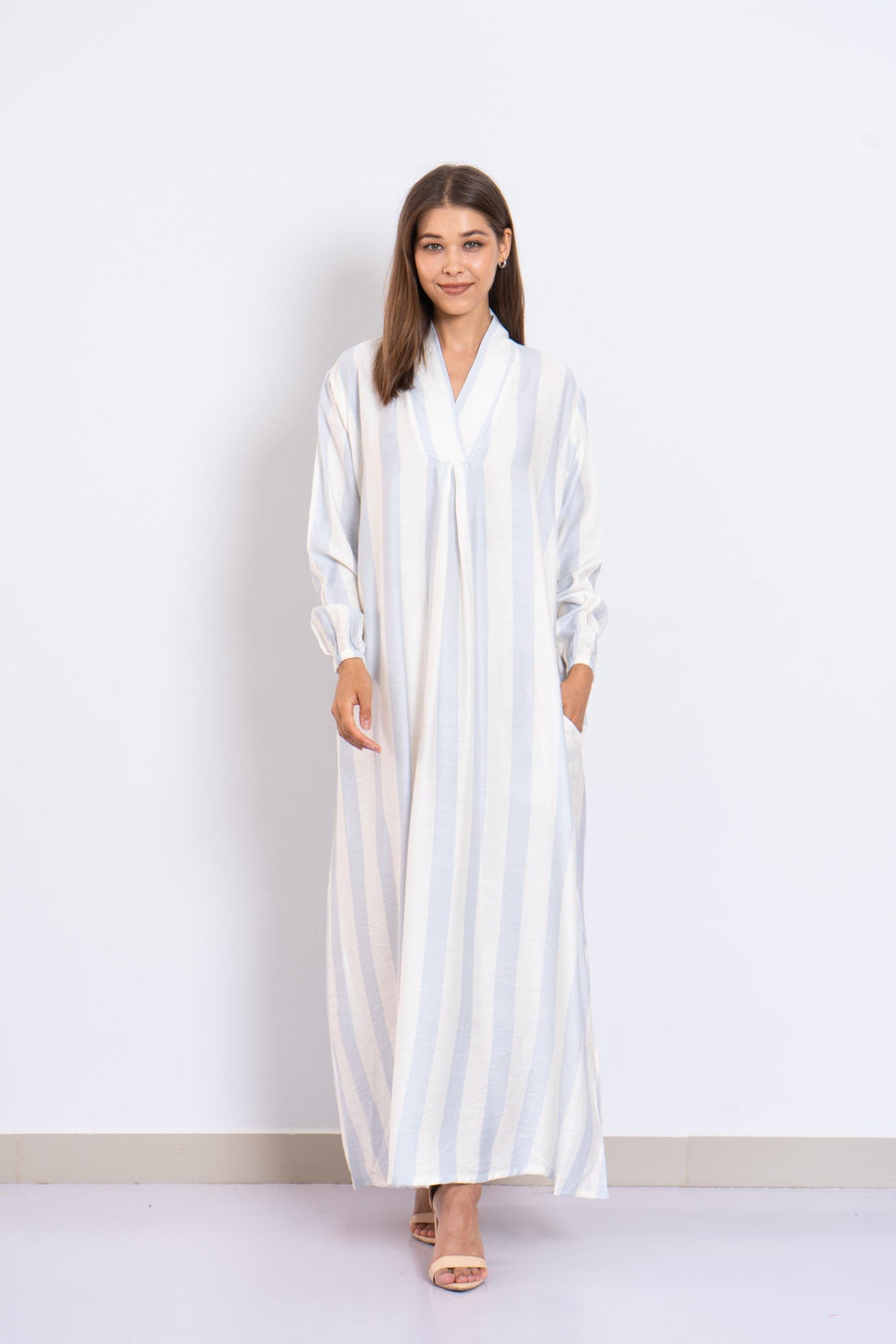 Luxurious Blue Striped Linen Kaftan Dress with Pockets – Long Sleeve Caftans for Women – Lightweight Summer Lounge Wear – Minimalist