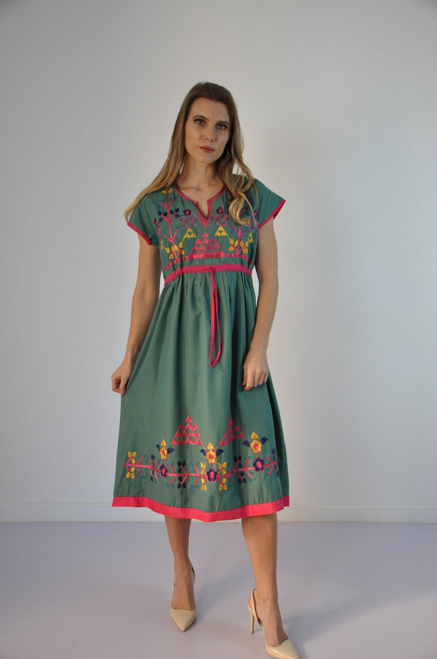 Green cotton Tunic embroidered kaftan dress, Boho embroidery tunic dress, Green Summer tunic, beach tunic, resorts tunic, Gypsy dress