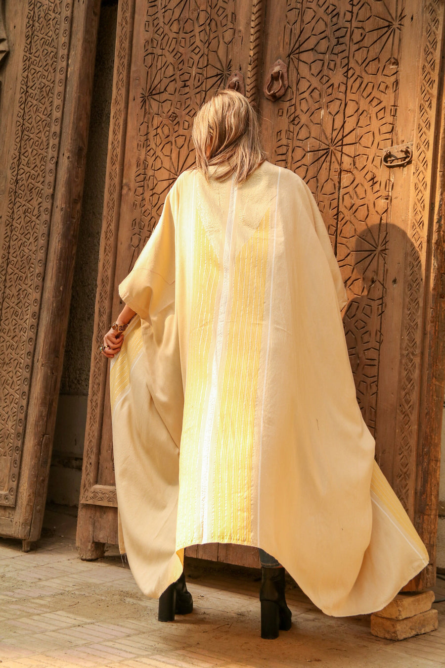 Stunningly Elegant Hand loomed Abaya, White abaya, Wool Kimono, Beige Kimono, Plus size Kimono, Kimono for women, Kimonos, Wool Abaya