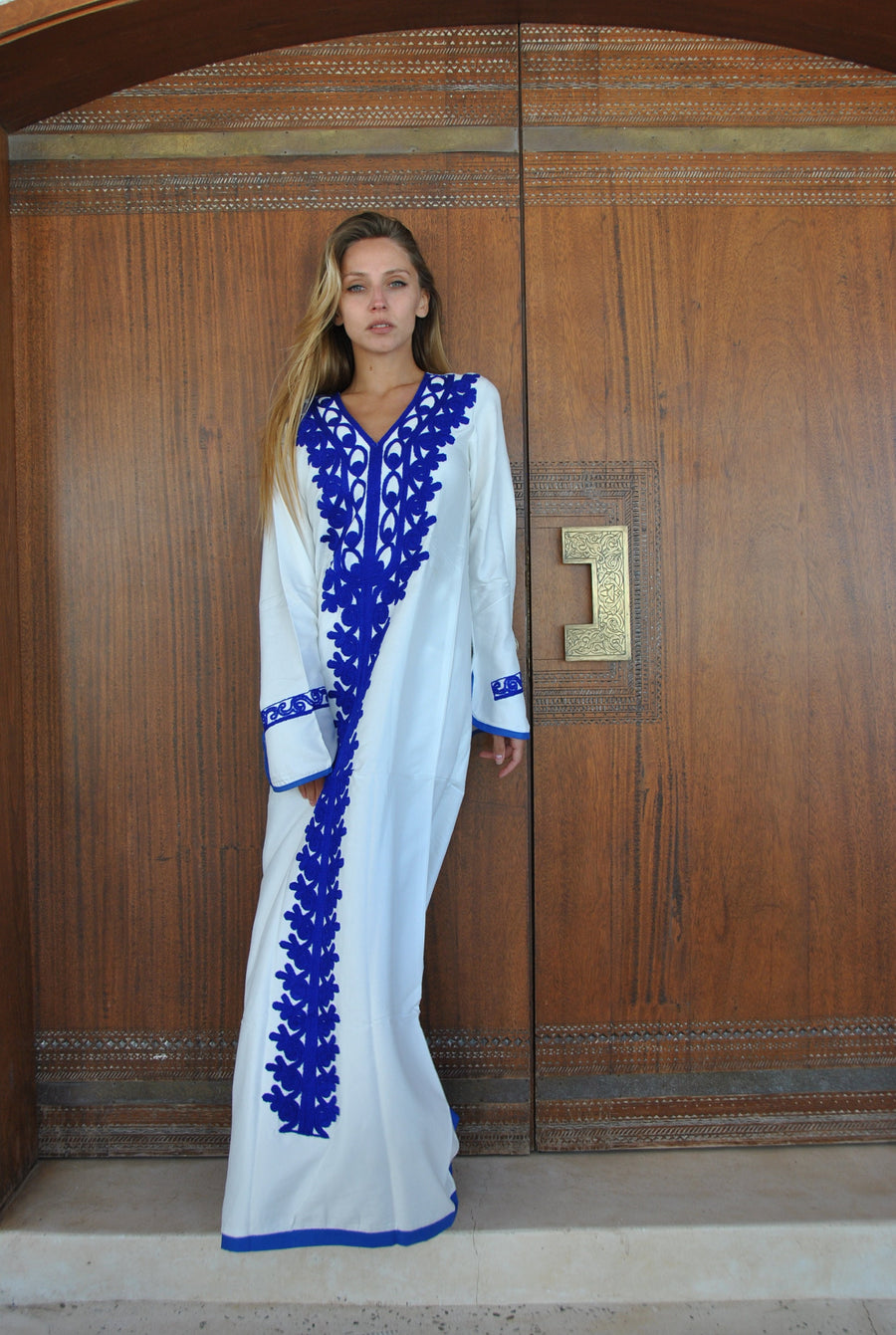 White Autumn / Winter Bohemian Maxi kaftan dress, Long sleeve caftan, Chic embroidered caftan, High quality Egyptian cotton.