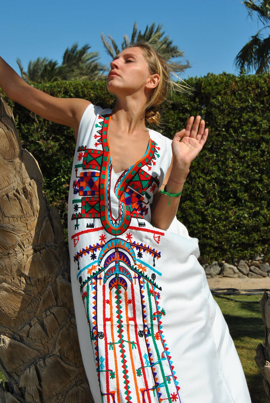 Bohemian white sleeveless Siwa embroidered caftan, embroidered Caftan dress, Caftan maxi dress, Caftans for women, Cotton caftans summer