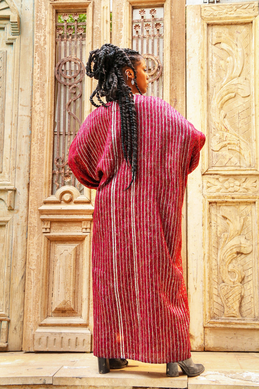 Hand loomed burgundy wool Abaya, Winter Wool Abaya, Abayas for women, Winter Abaya, Colorful Abaya, Handmade Abaya, Kimonos for women