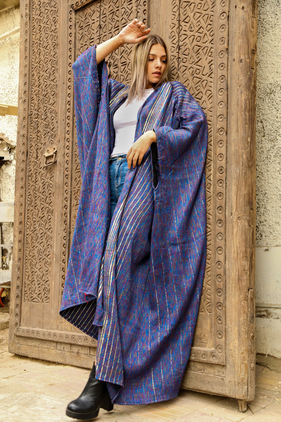 Stunning purple Hand loomed winter wool Abaya, Winter Wool Abaya, Abayas for women, Winter Abaya, Handmade Abaya, Kimonos for women
