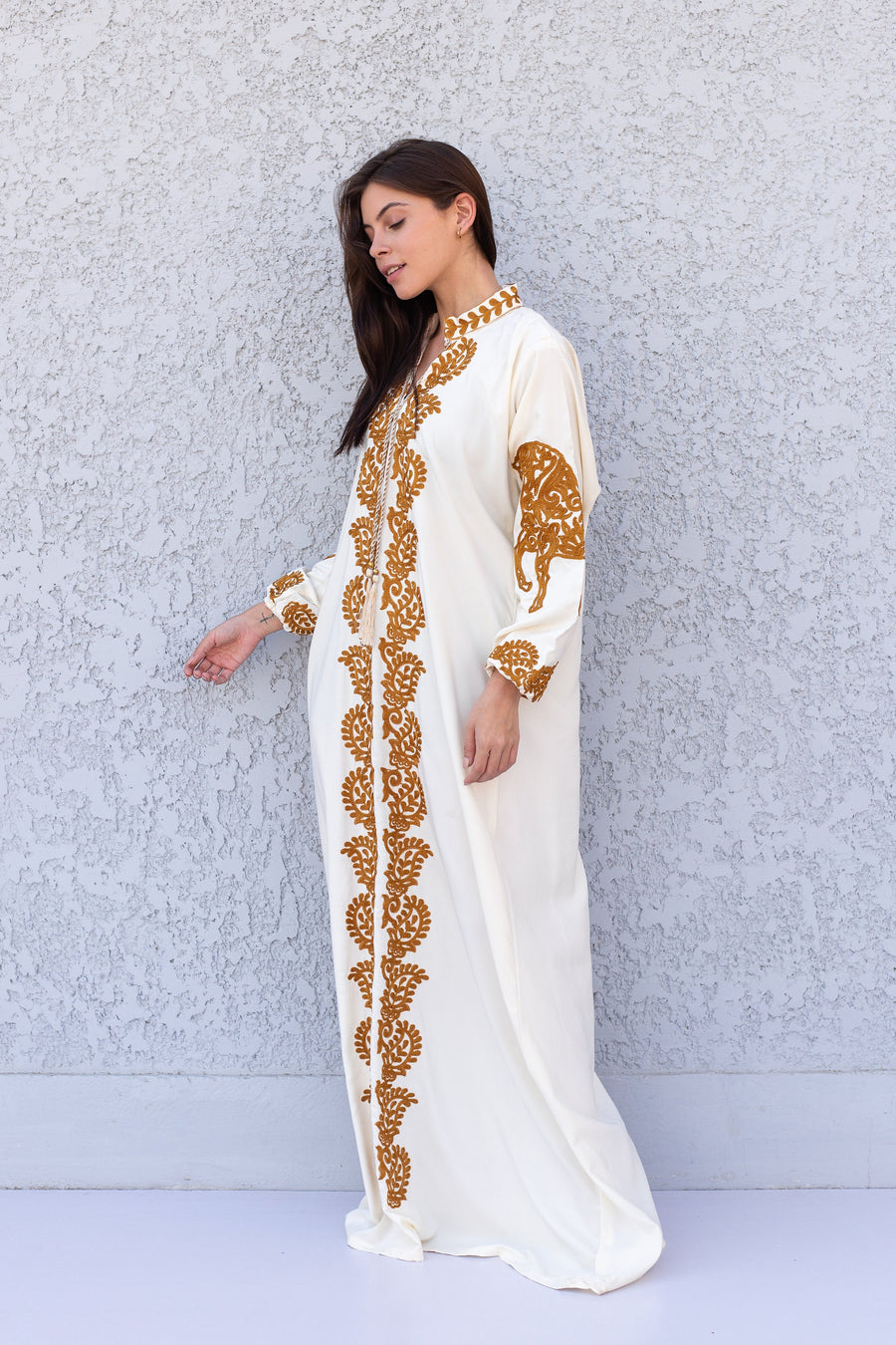 Beautiful White Cotton caftan for women, embroidered long sleeve Kaftan, Caftan maxi dress, Caftans for women, cotton caftan, caftans